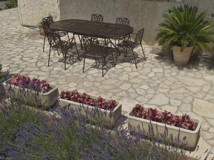 ホテル Les Oliviers