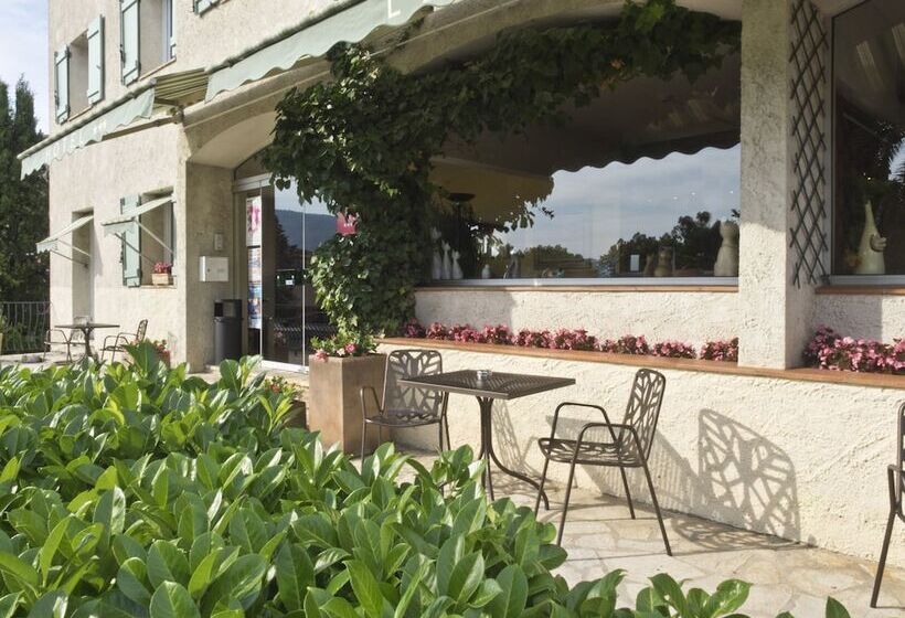 ホテル Les Oliviers