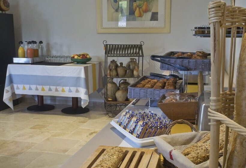 ホテル Les Oliviers