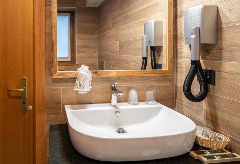 בית מלון כפרי Lo Scoiattolo