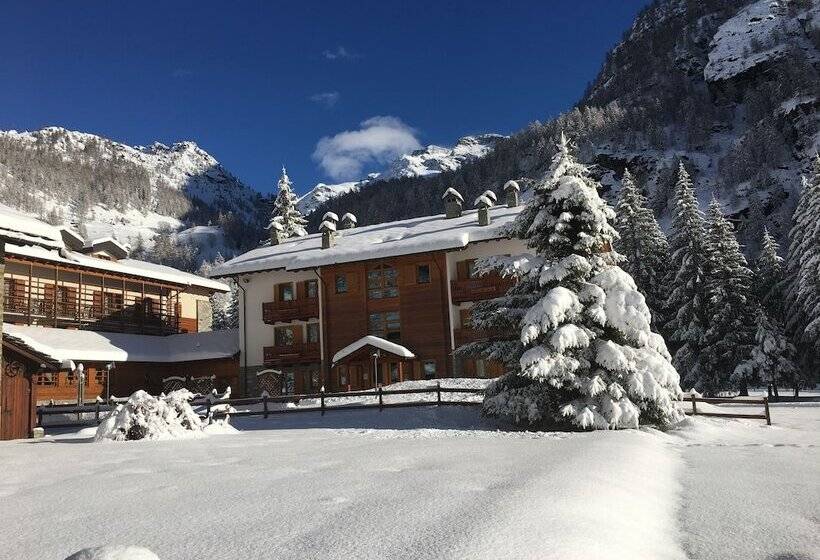 فندق Lo Scoiattolo