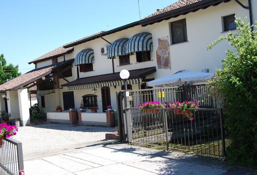 בית מלון כפרי Locanda Da Carla