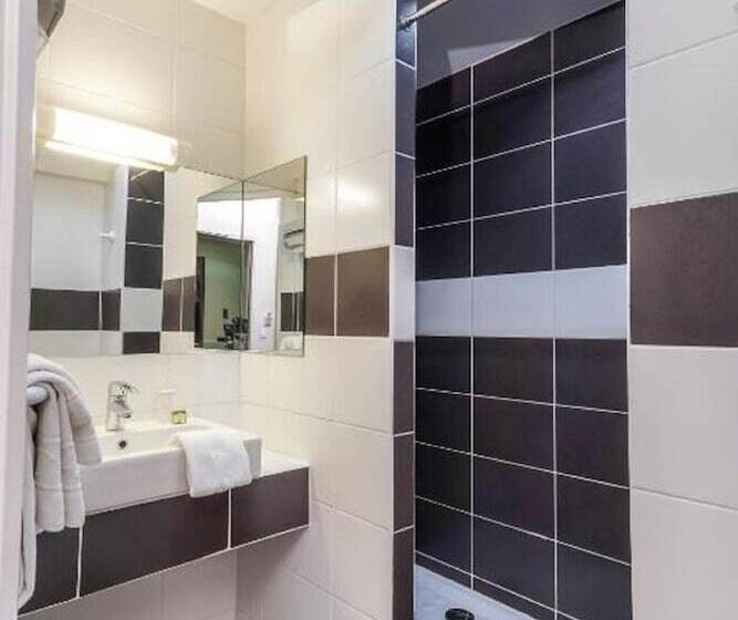 בית מלון כפרי Logis  Le Christina