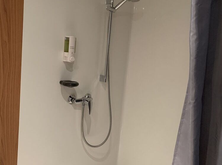 Отель Macon La Salle