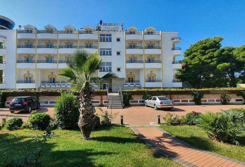 בית מלון כפרי Miramare