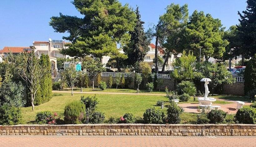 בית מלון כפרי Miramare