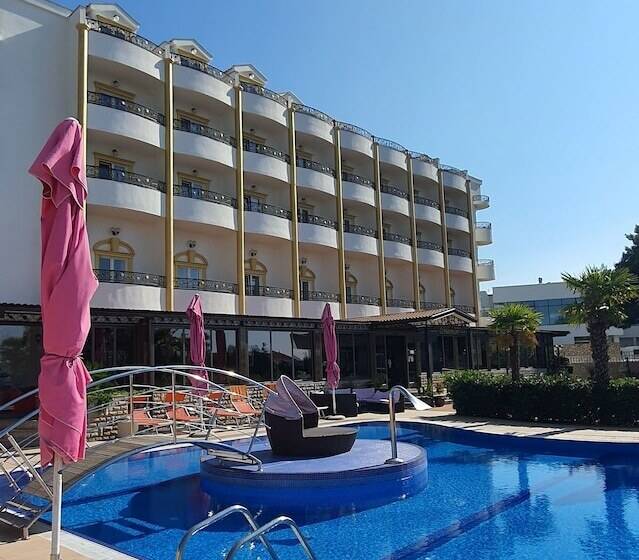 בית מלון כפרי Miramare