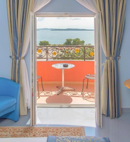 בית מלון כפרי Miramare