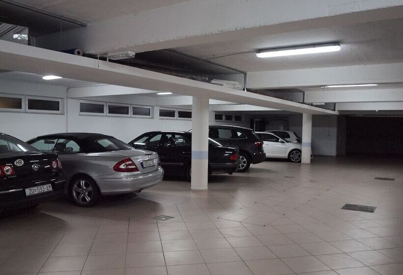 בית מלון כפרי Miramare