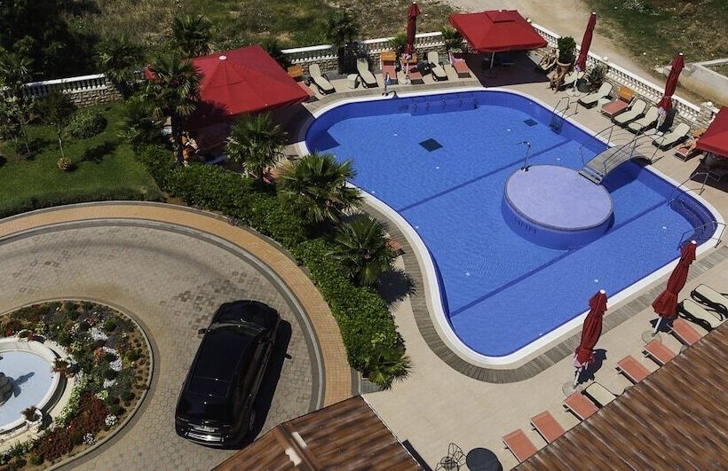 בית מלון כפרי Miramare