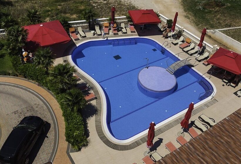 בית מלון כפרי Miramare