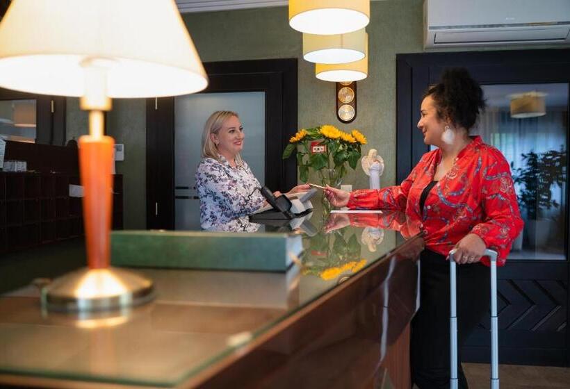 فندق Modrzewiówka