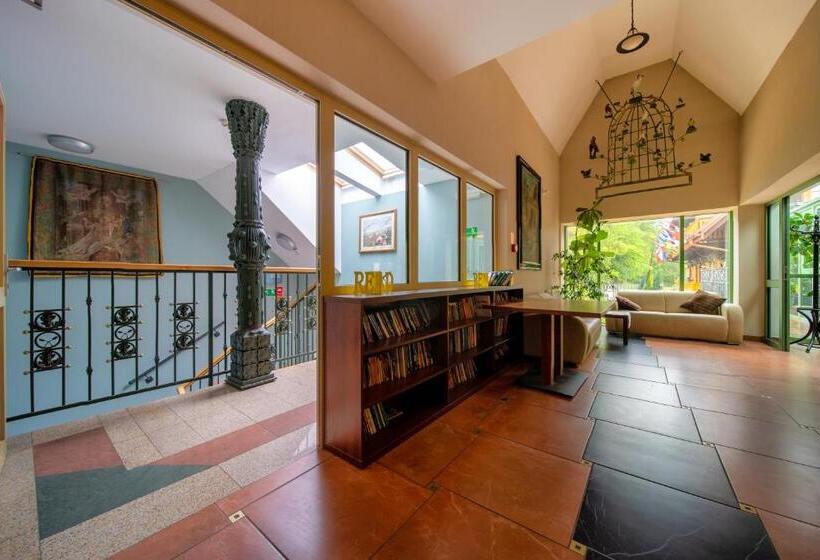 فندق Modrzewiówka