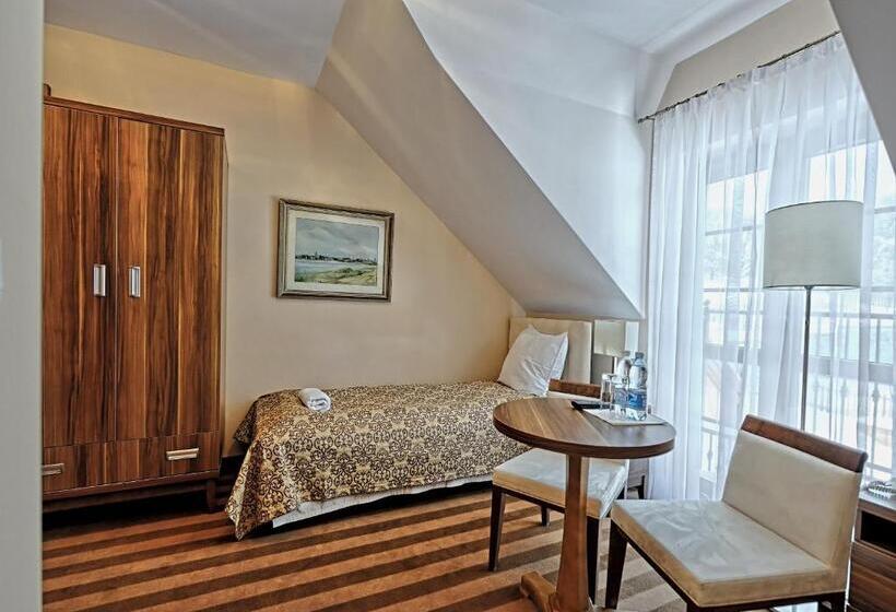 فندق Modrzewiówka