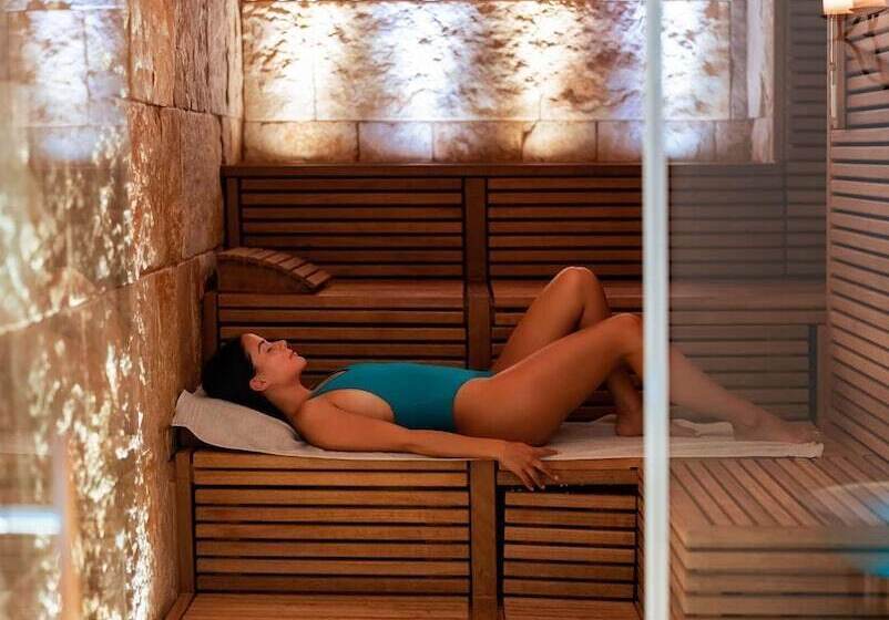 Monastero Santa Rosa Hotel & Spa