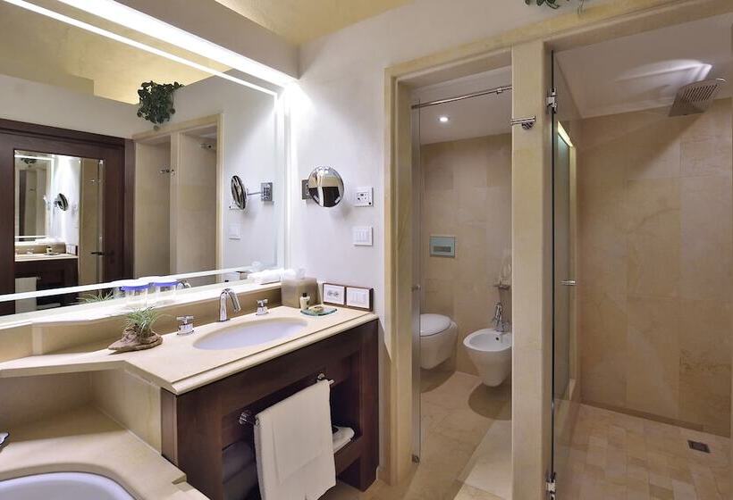 Monastero Santa Rosa Hotel & Spa