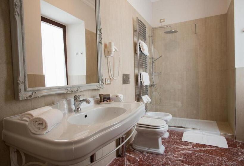 هتل Palazzo Dei Mercanti Dimora & Spa