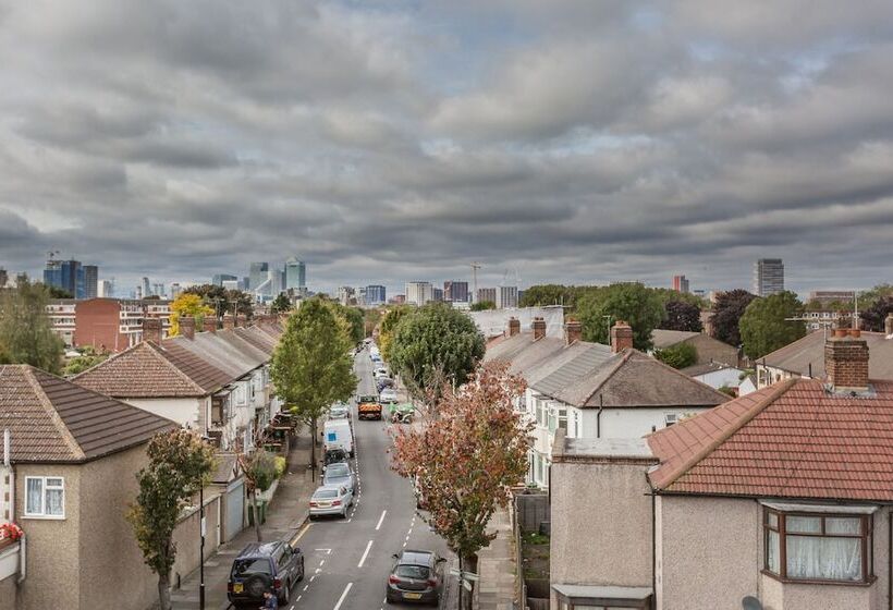 Prince Regent Hotel Excel London