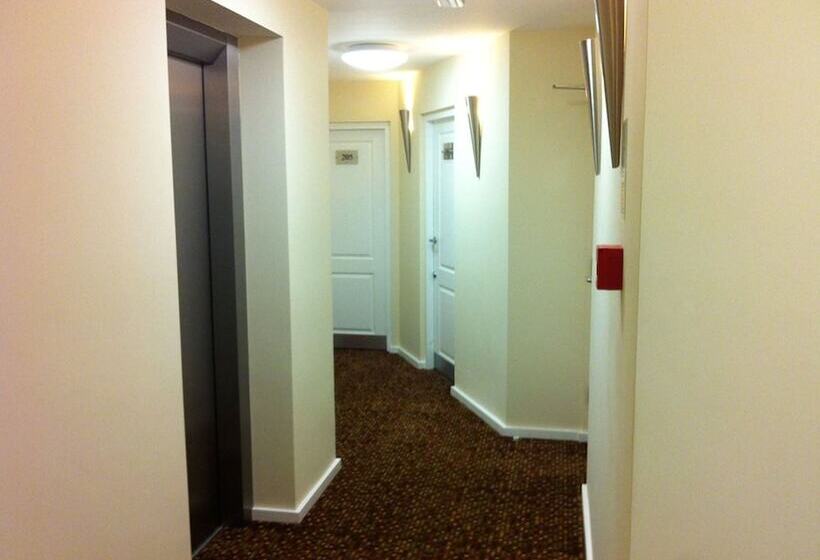 Prince Regent Hotel Excel London