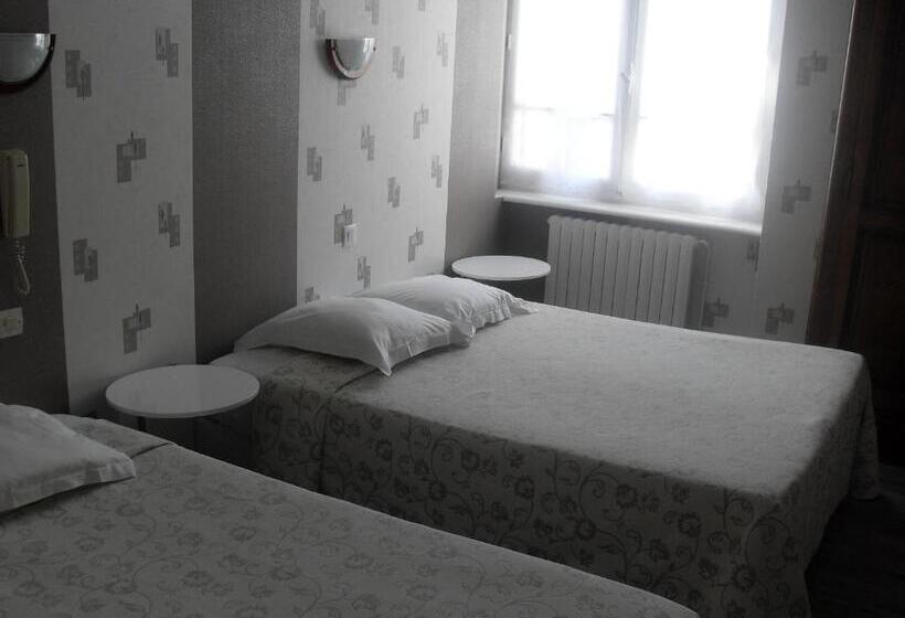 Отель Restaurant Bocher