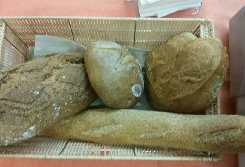 فندق Ristorante Dragonara