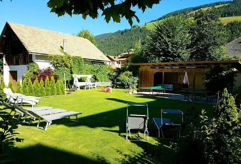 בית מלון כפרי Rose