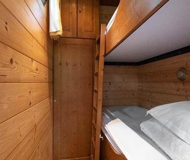 호텔 Le Village Des Monédières