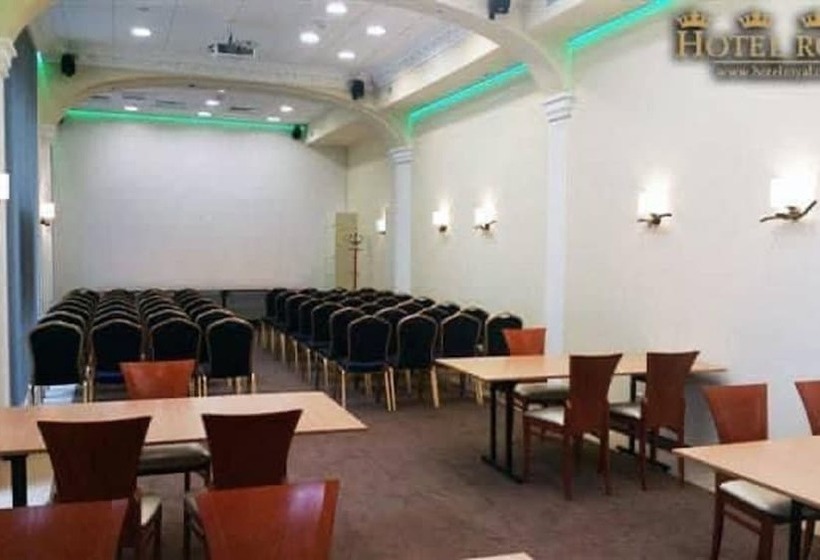 هتل Royal