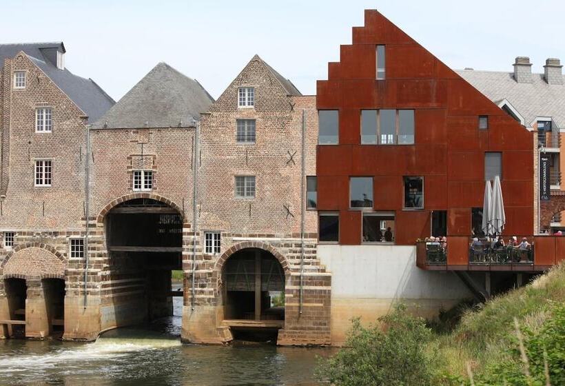 Отель S Hertogenmolens