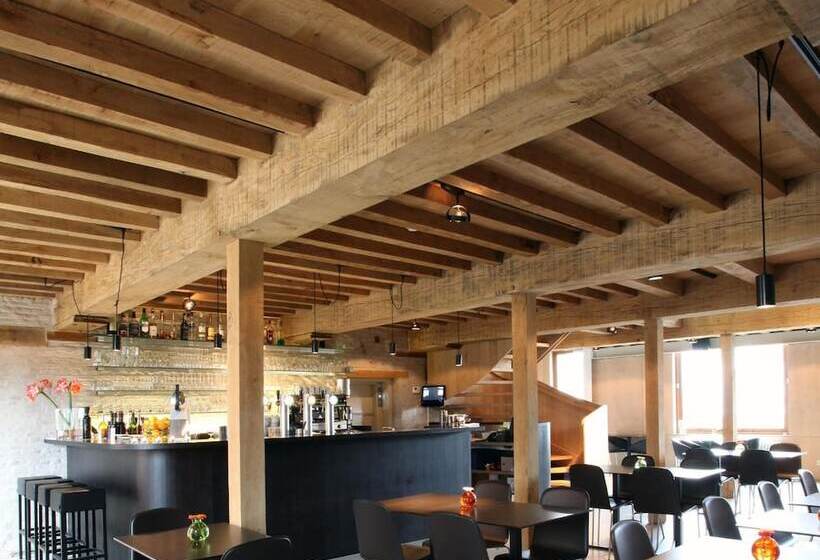 Отель S Hertogenmolens