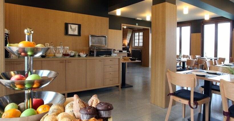 Отель S Hertogenmolens