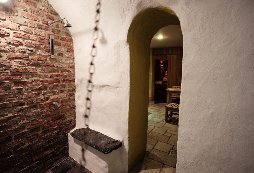 בית מלון כפרי Salvators