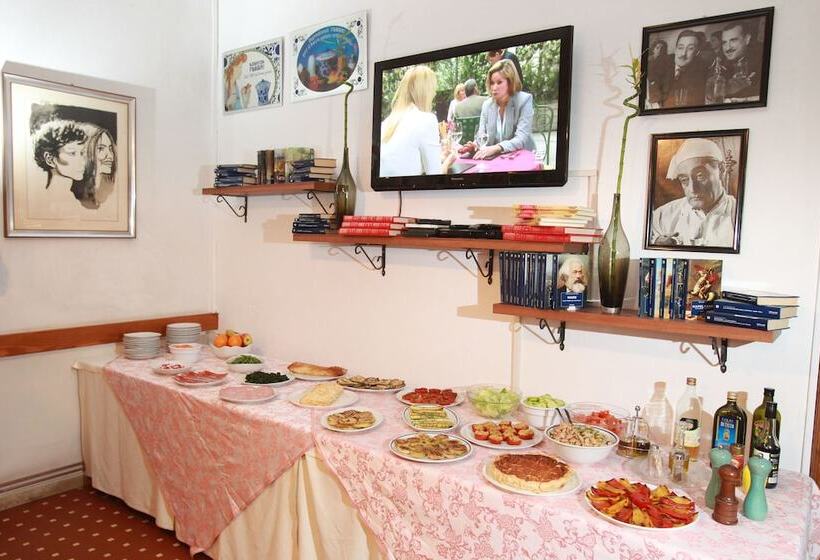 Отель San Vitale