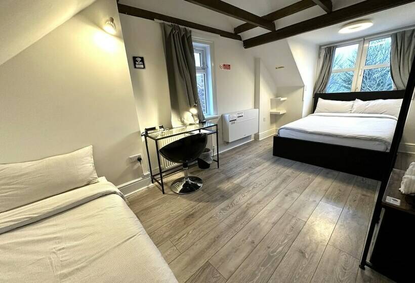 ホテル Sleeplicity London Heathrow