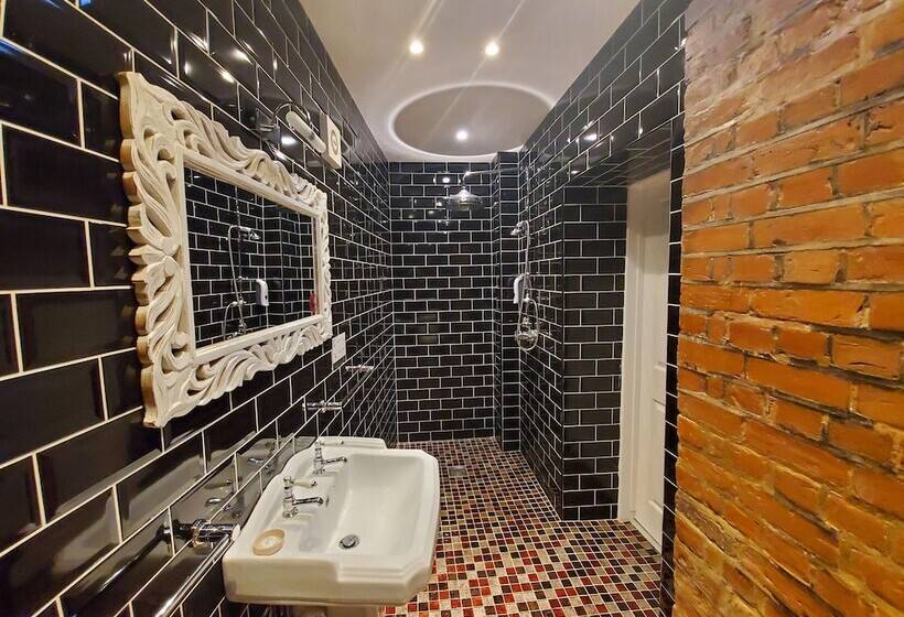 ホテル Sleeplicity London Heathrow