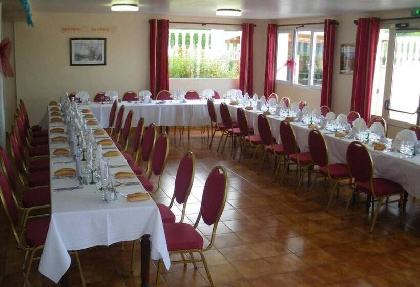 ホテル Logis   Hôtel Et Restaurant Le Sof