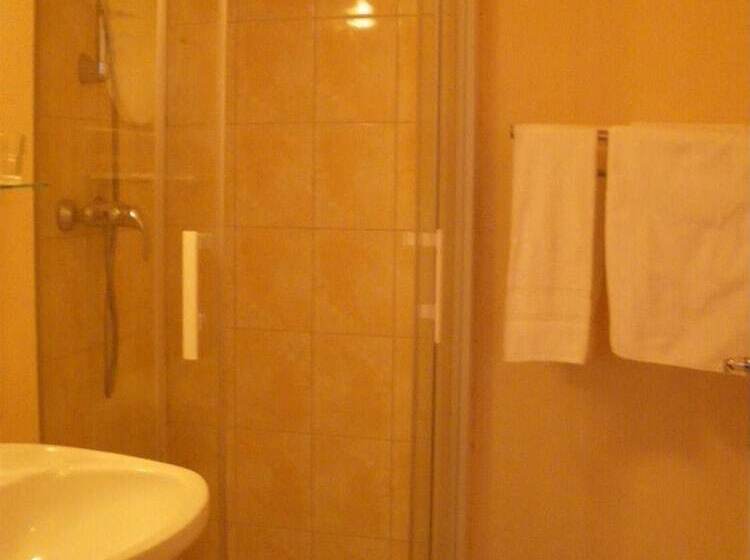 هتل Logis   Hôtel Et Restaurant Le Sof