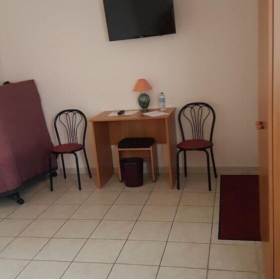 ホテル Logis   Hôtel Et Restaurant Le Sof