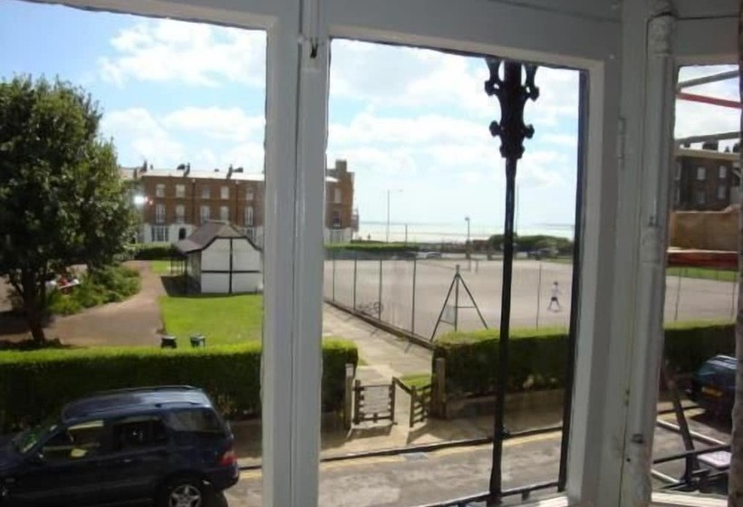 فندق Spencer Court