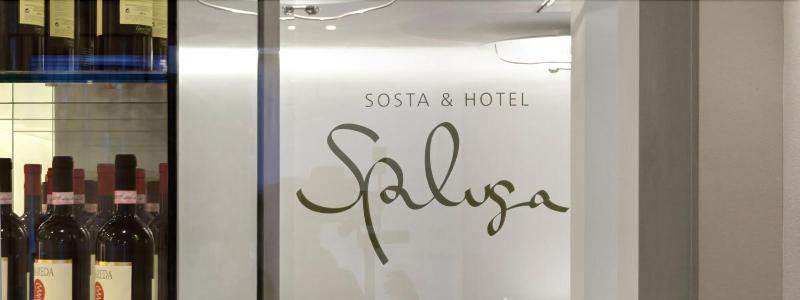 فندق Spluga Sosta &