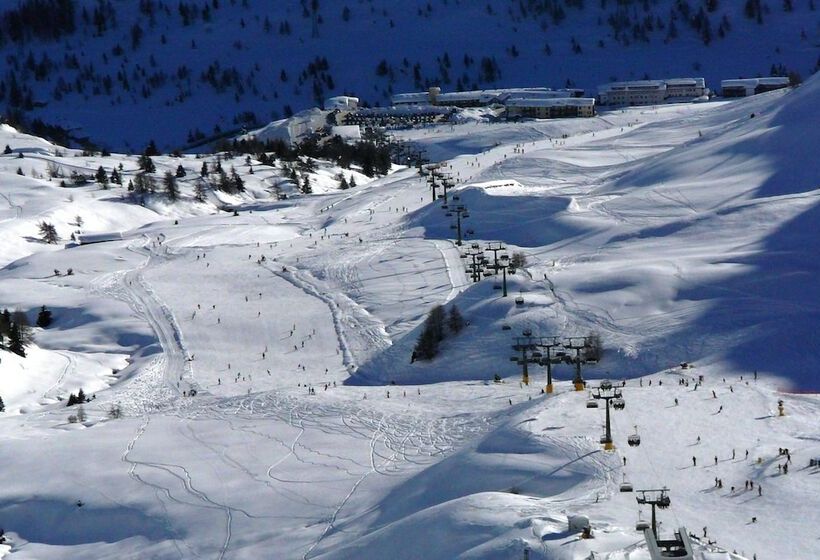 בית מלון כפרי Sporting