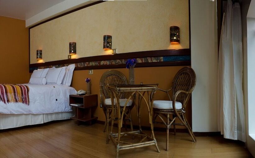 ホテル Taypikala Machupicchu