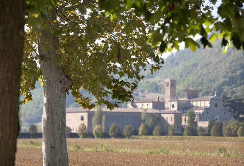 Отель Terme Preistoriche Resort & Spa