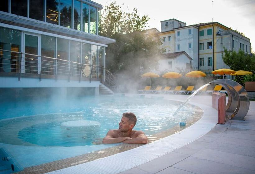 Отель Terme Preistoriche Resort & Spa