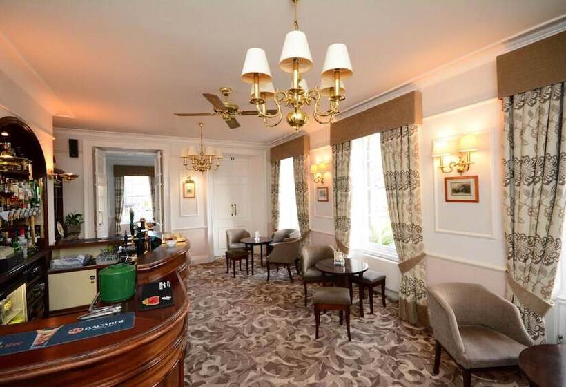 فندق The Crescent