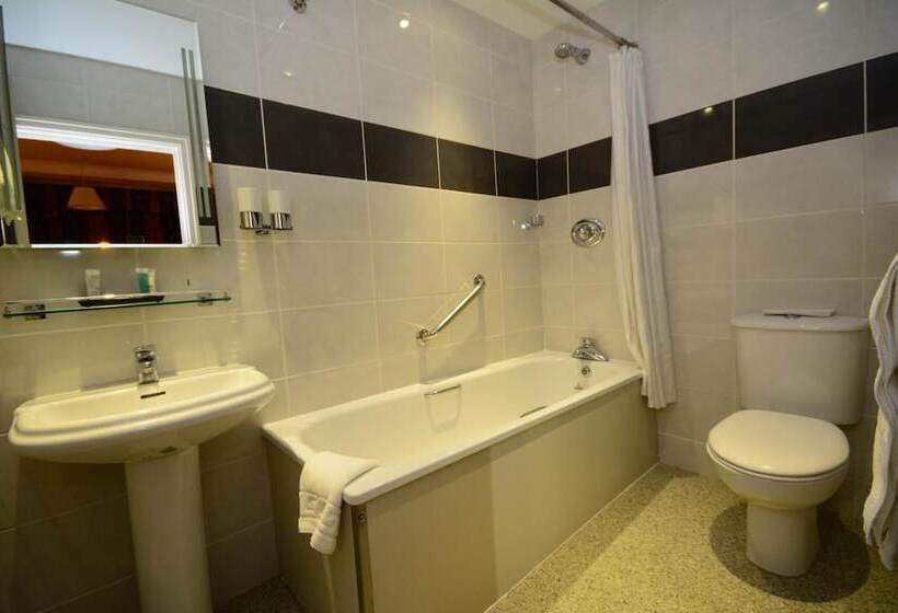 فندق The Crescent