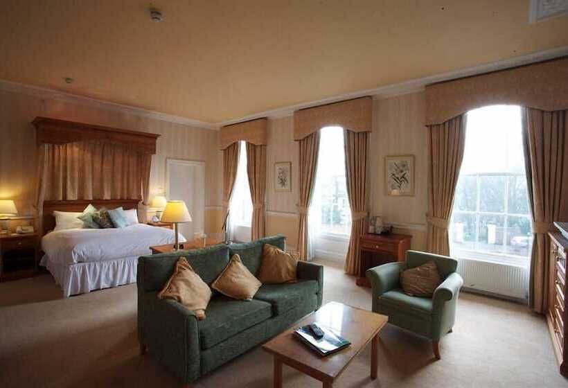 فندق The Crescent