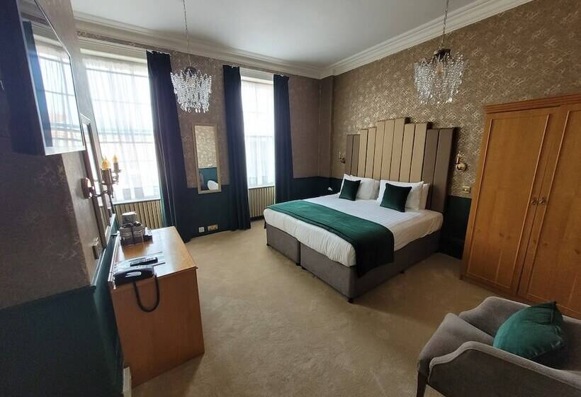 فندق The Crescent