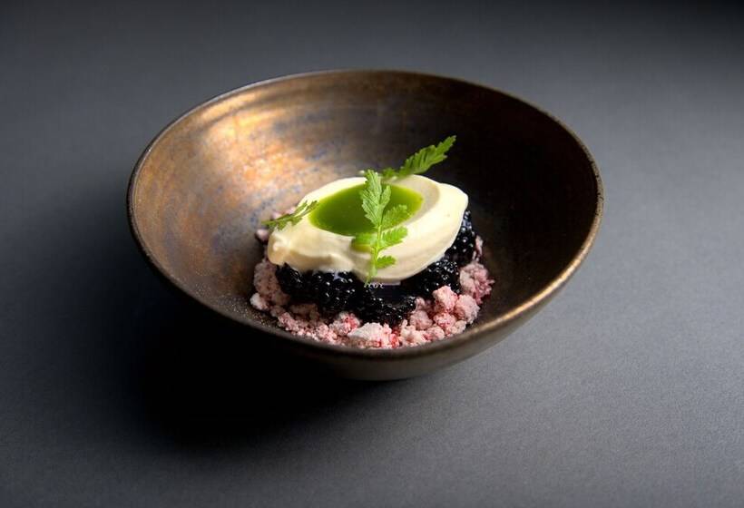 The Lamp Hotel & Spa