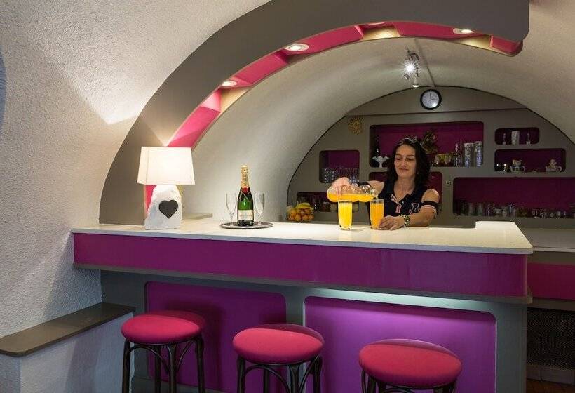 Отель The Originals Access, Hôtel Arum, Remiremont